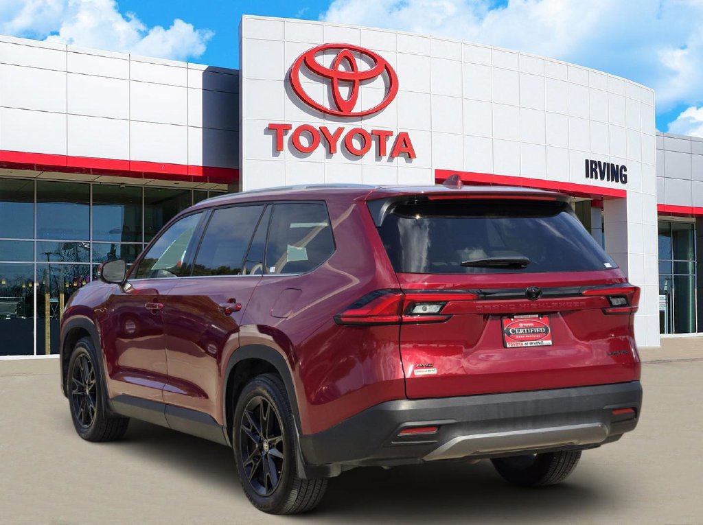 Certified 2024 Toyota Grand Highlander AWD image 3