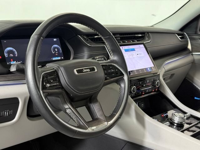 Used 2022 Jeep Grand Cherokee L Overland w/ Luxury Tech Group IV AWD/4WD image 46