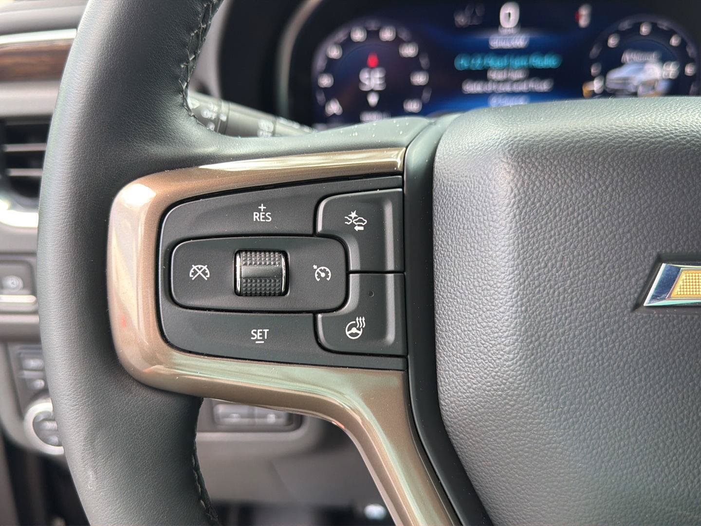 Used 2024 Chevrolet Tahoe High Country AWD/4WD image 23