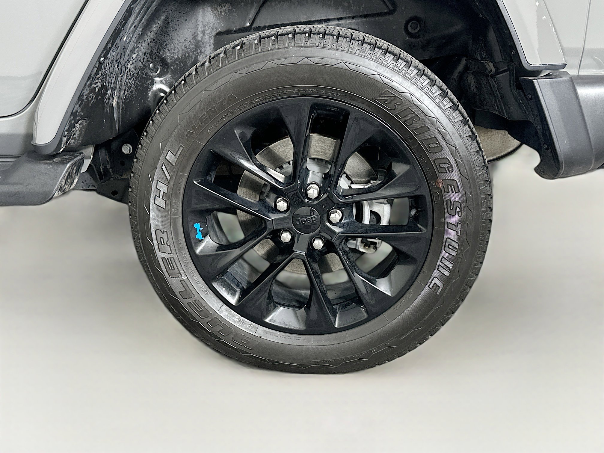 Used 2023 Jeep Wrangler Sahara w/ Cold Weather Group image 11