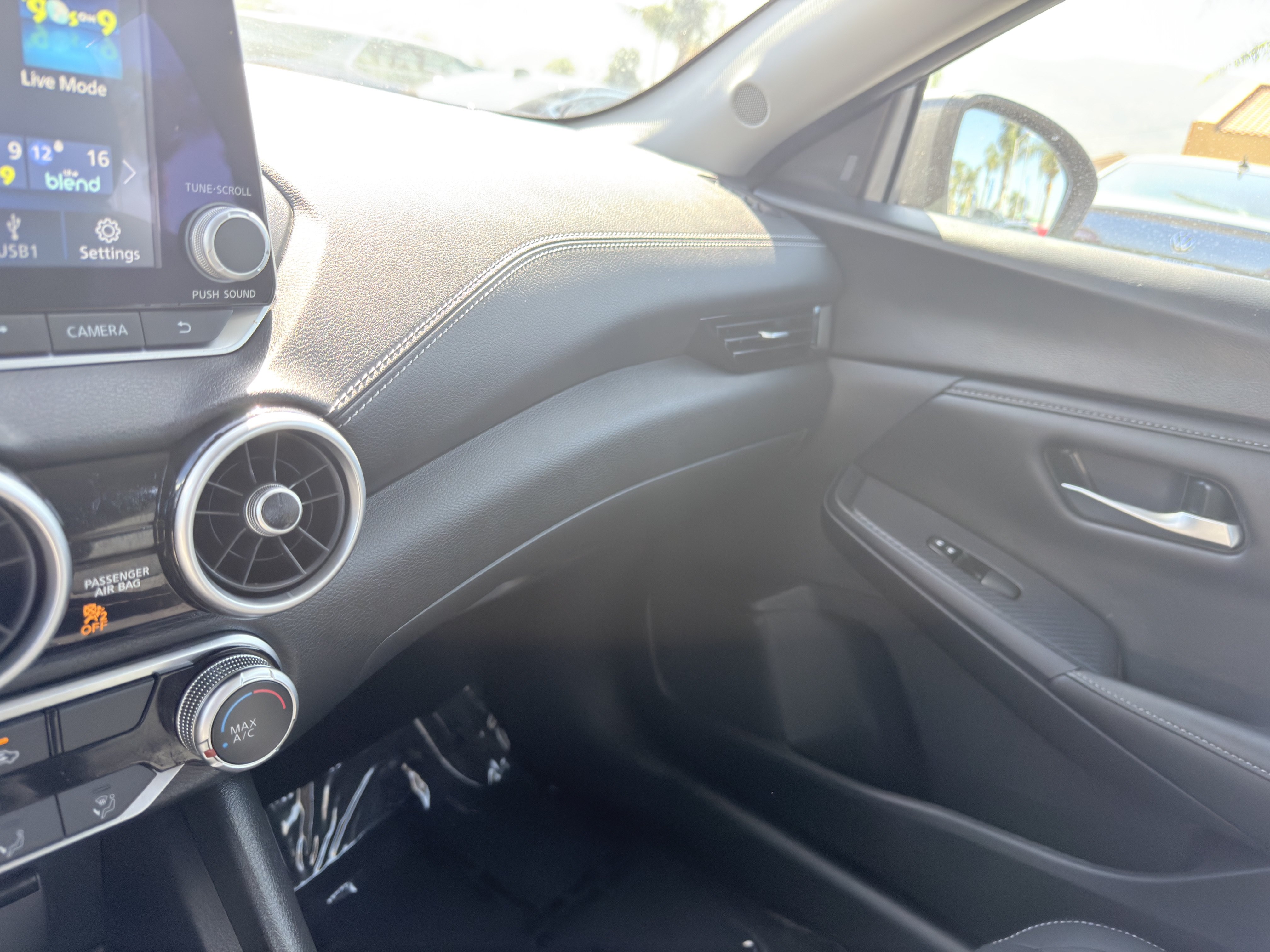 Used 2023 Nissan Sentra SV FWD image 32