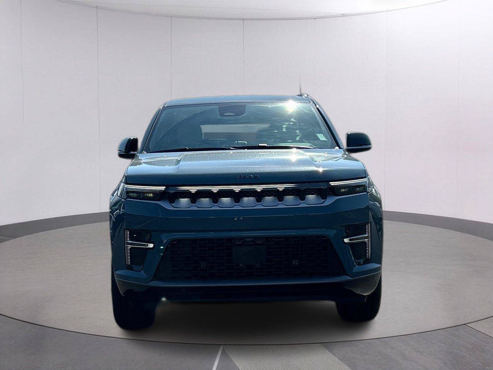 New 2026 Jeep Grand Wagoneer 2WD image 10