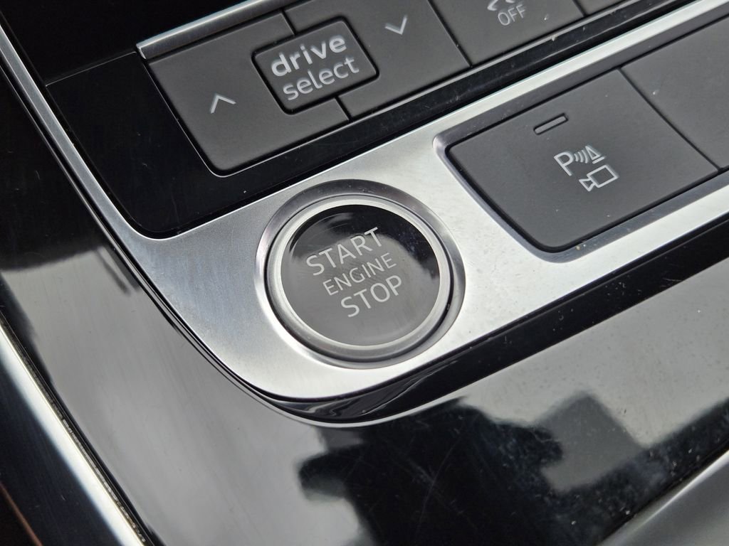 Certified 2023 Audi Q8 Premium w/ Convenience Package AWD/4WD image 27
