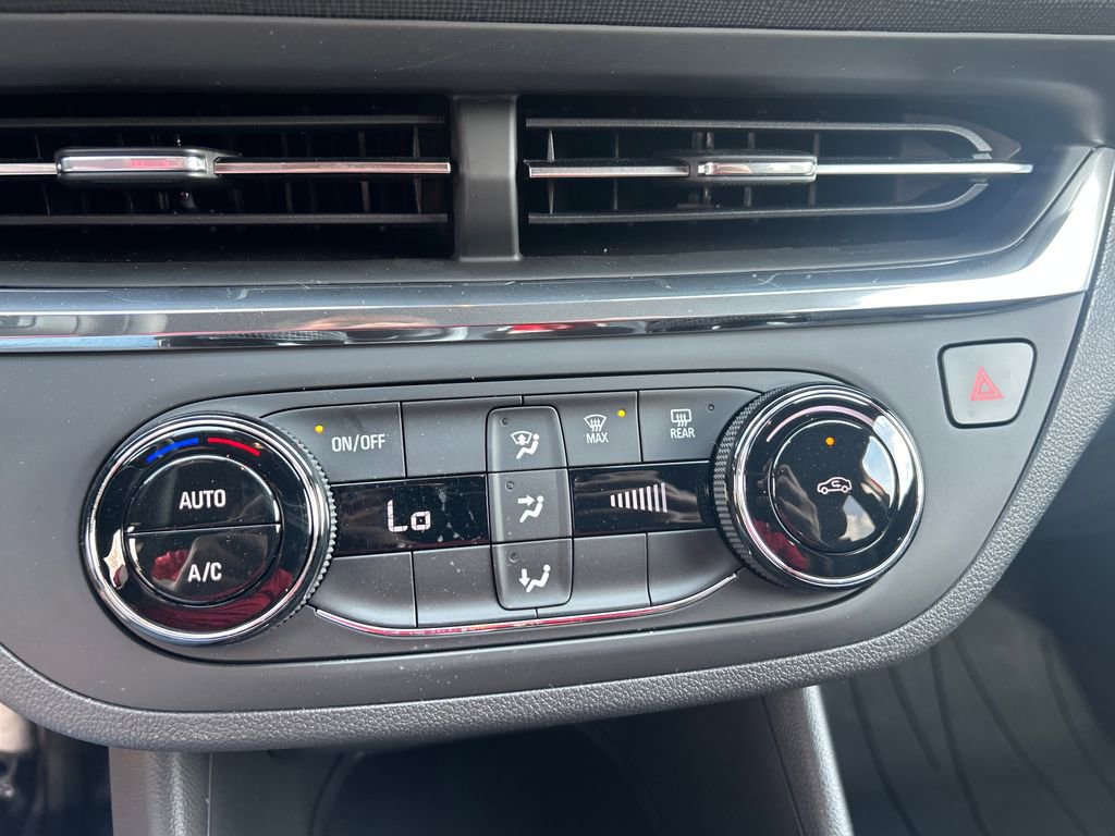 New 2026 Buick Envista Preferred image 19