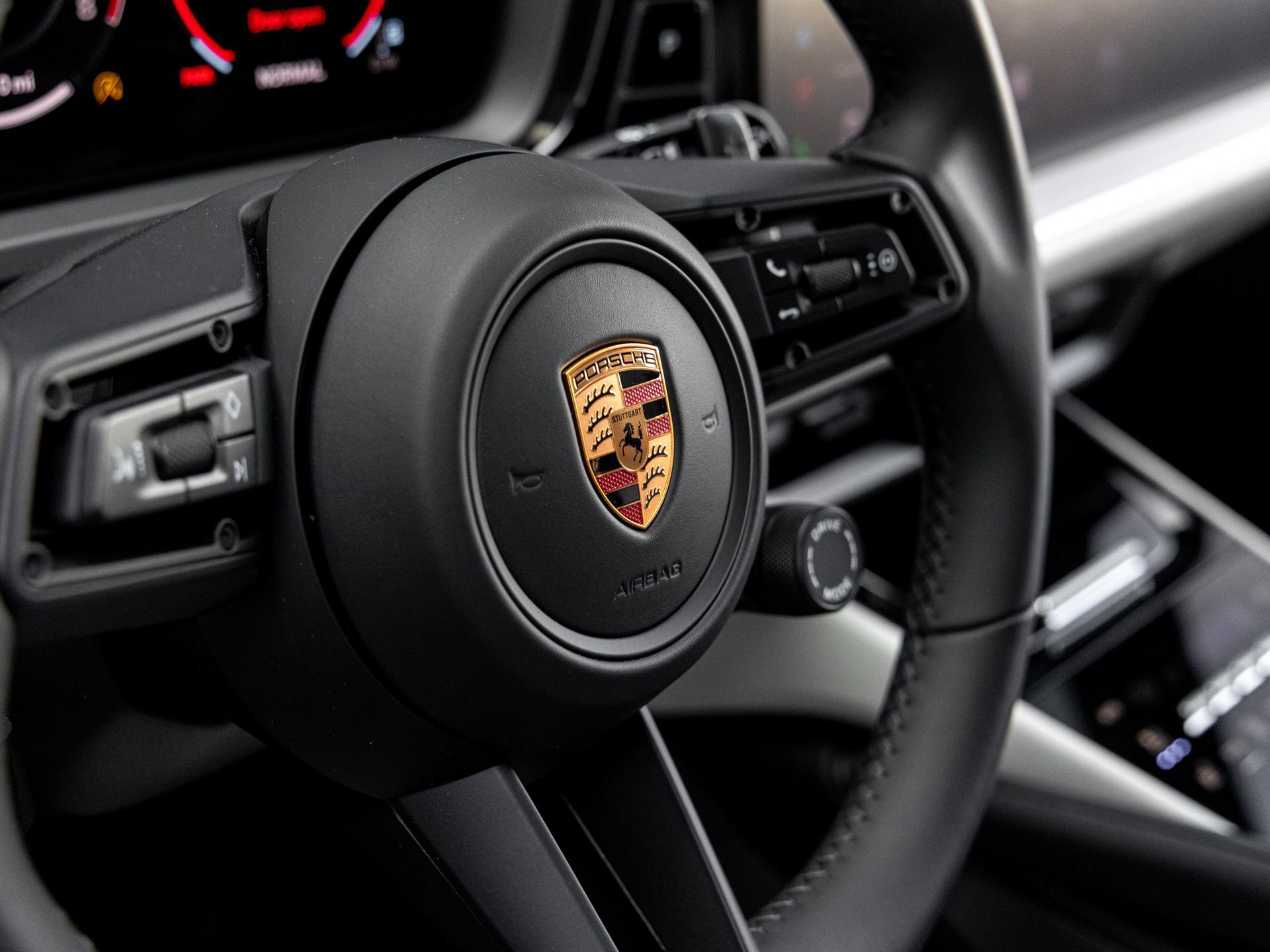 New 2026 Porsche Cayenne image 19