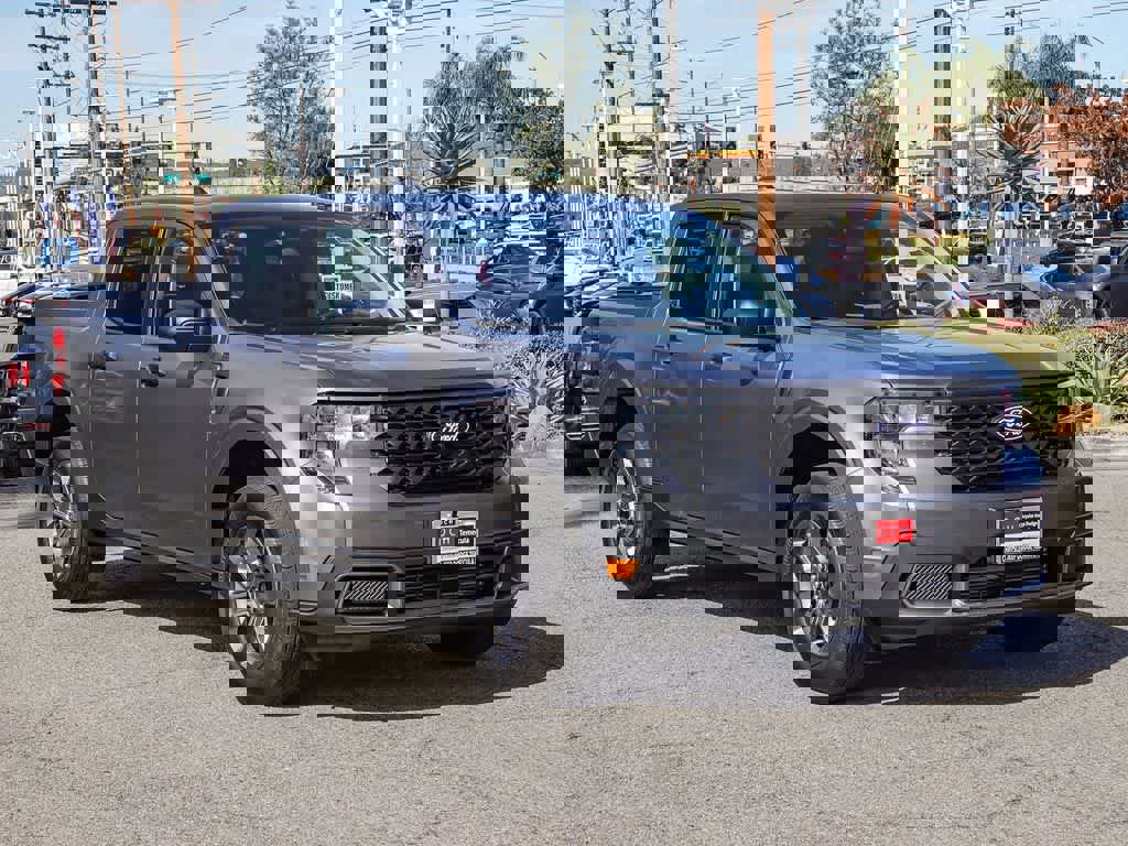 Used 2025 Ford Maverick XLT w/ Equipment Group 302A image 3