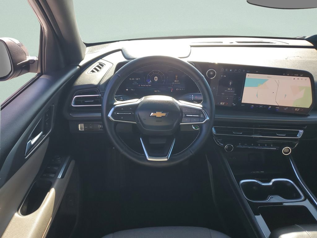 Certified 2025 Chevrolet Traverse LT FWD image 23