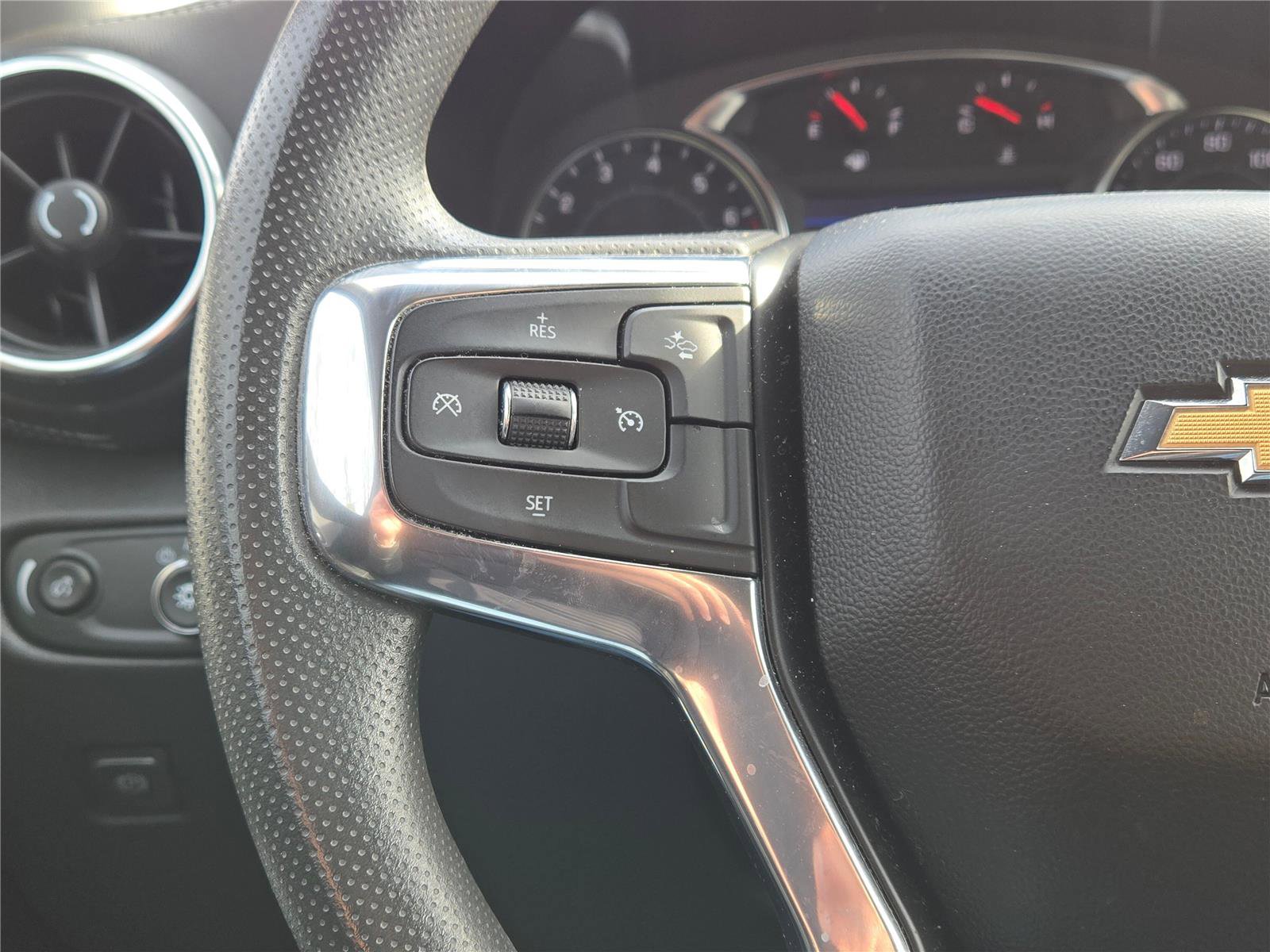 Used 2023 Chevrolet Blazer LT image 28