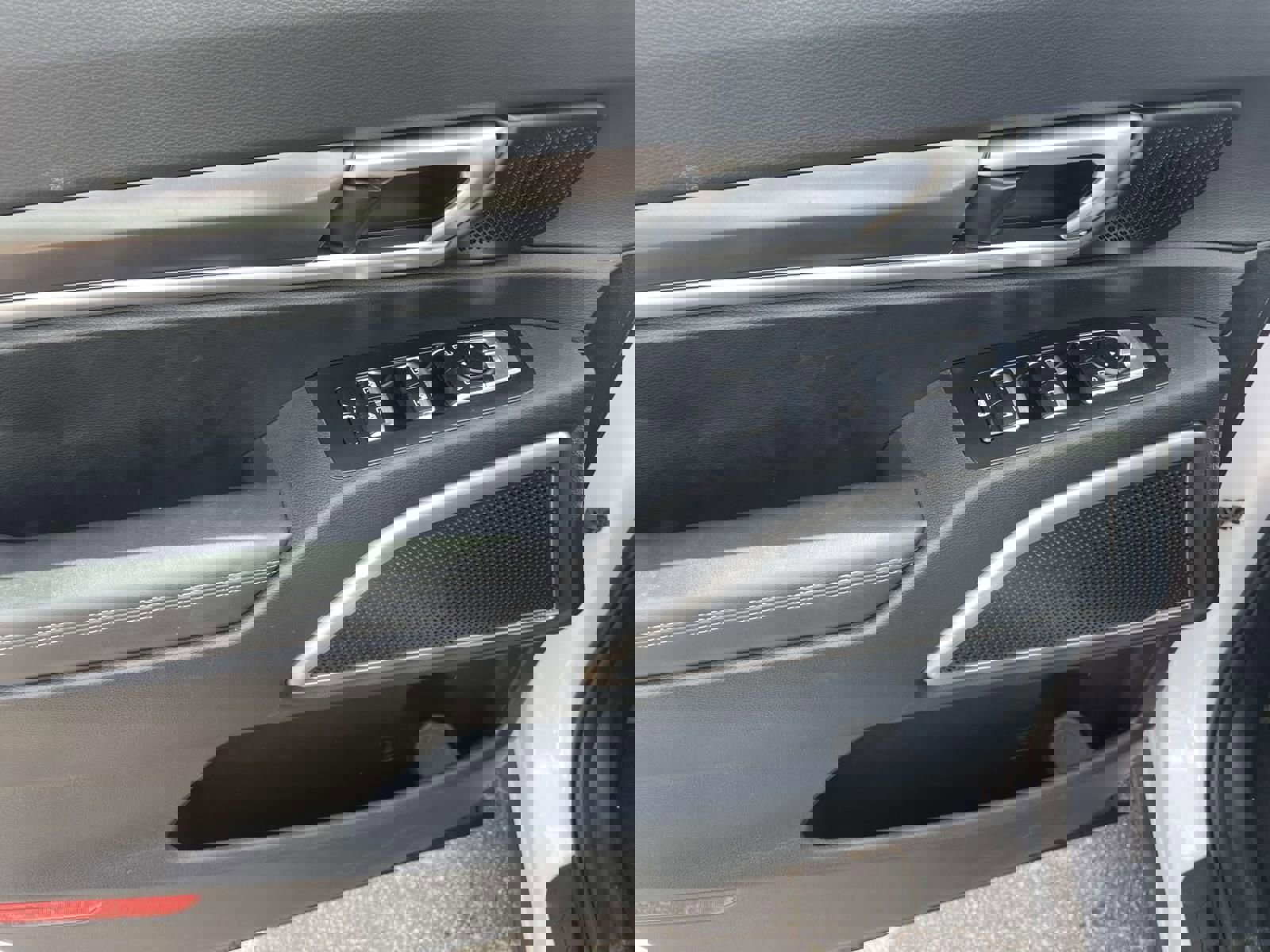 Used 2025 Kia Telluride S image 14