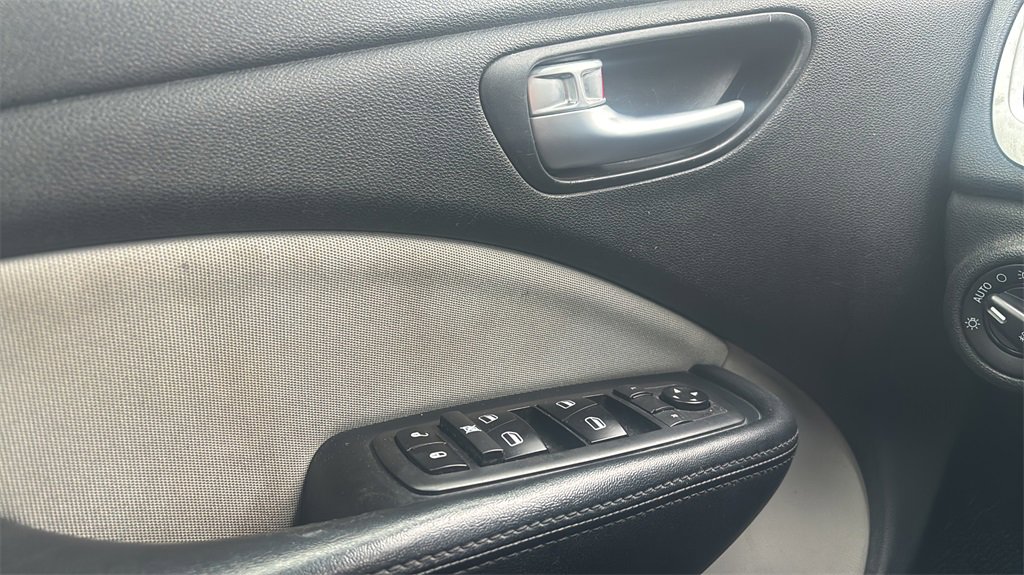 Used 2015 Dodge Dart SXT w/ Rallye Appearance Group image 16