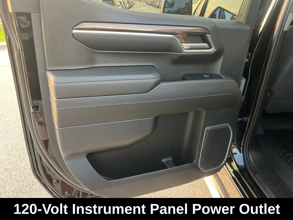 Used 2023 Chevrolet Silverado 1500 LT RWD image 19