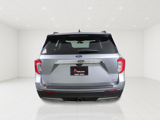 Certified 2024 Ford Explorer XLT w/ Equipment Group 202A AWD/4WD image 6