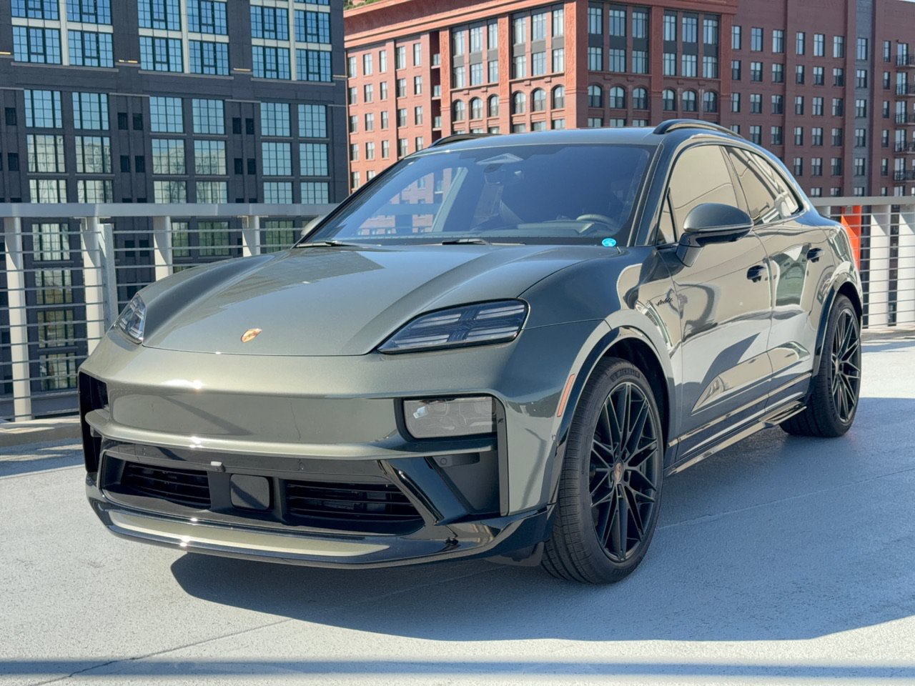 New 2026 Porsche Macan GTS Electric AWD/4WD image 1