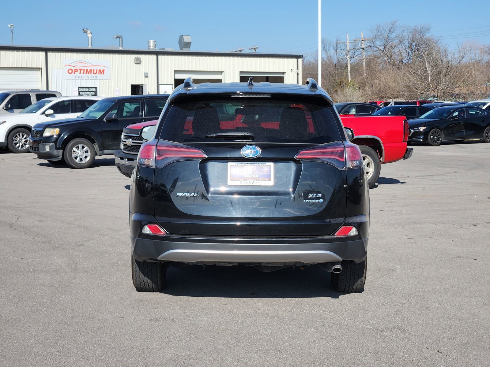 Used 2018 Toyota RAV4 XLE image 8