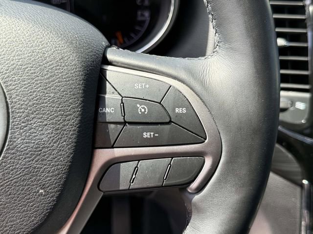 Used 2020 Jeep Grand Cherokee Altitude AWD/4WD image 24