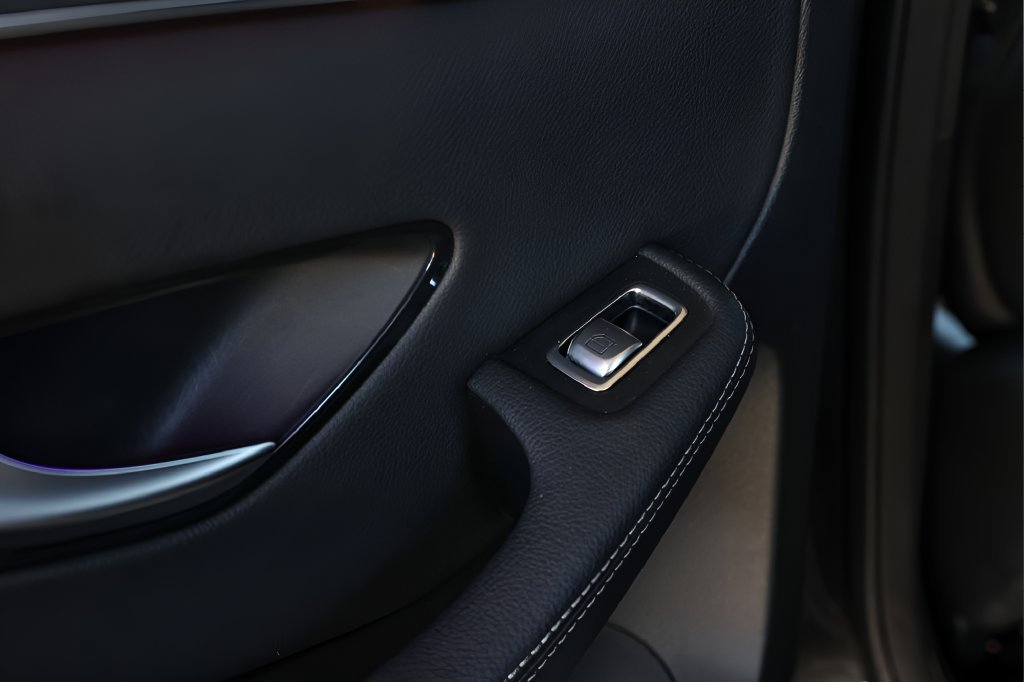 Used 2022 Mercedes-Benz GLC 300 4MATIC Coupe image 49
