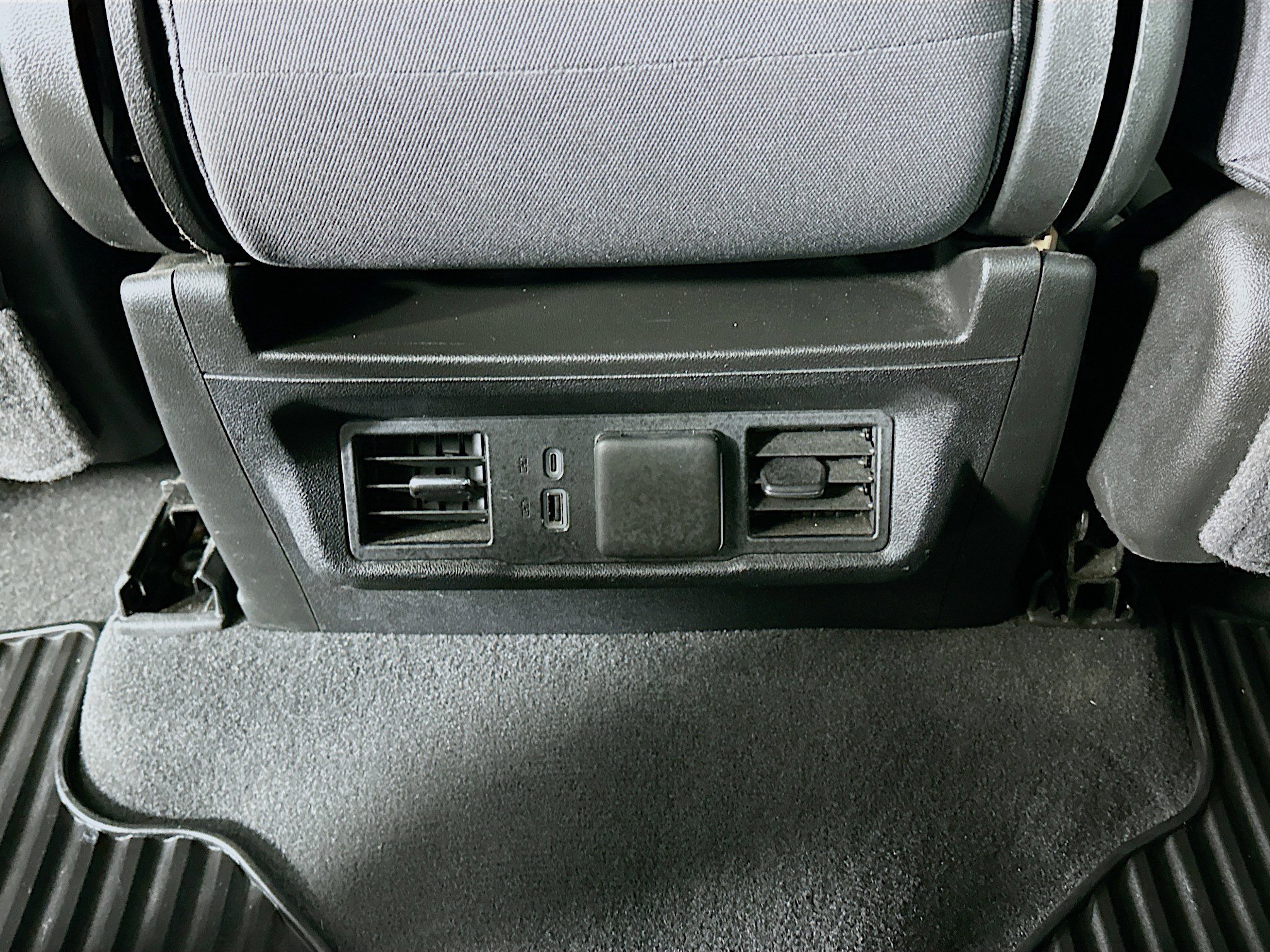 Used 2024 Chevrolet Silverado 1500 LT image 26