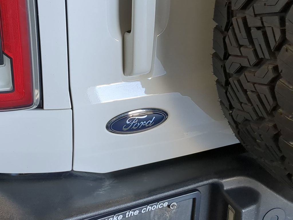 Used 2021 Ford Bronco Outer Banks AWD/4WD image 15