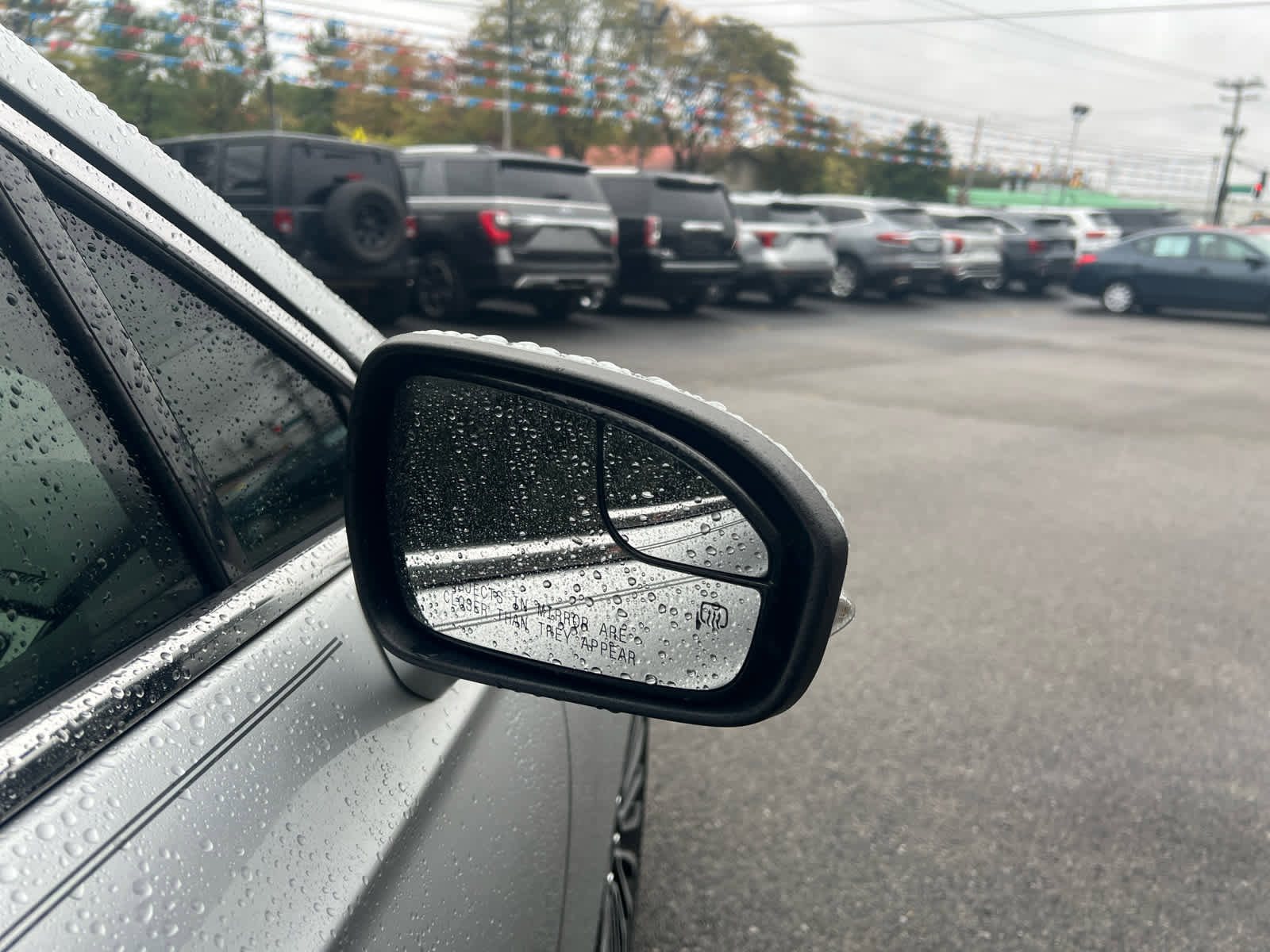 Used 2018 Ford Fusion SE w/ Fusion SE Technology Package image 6