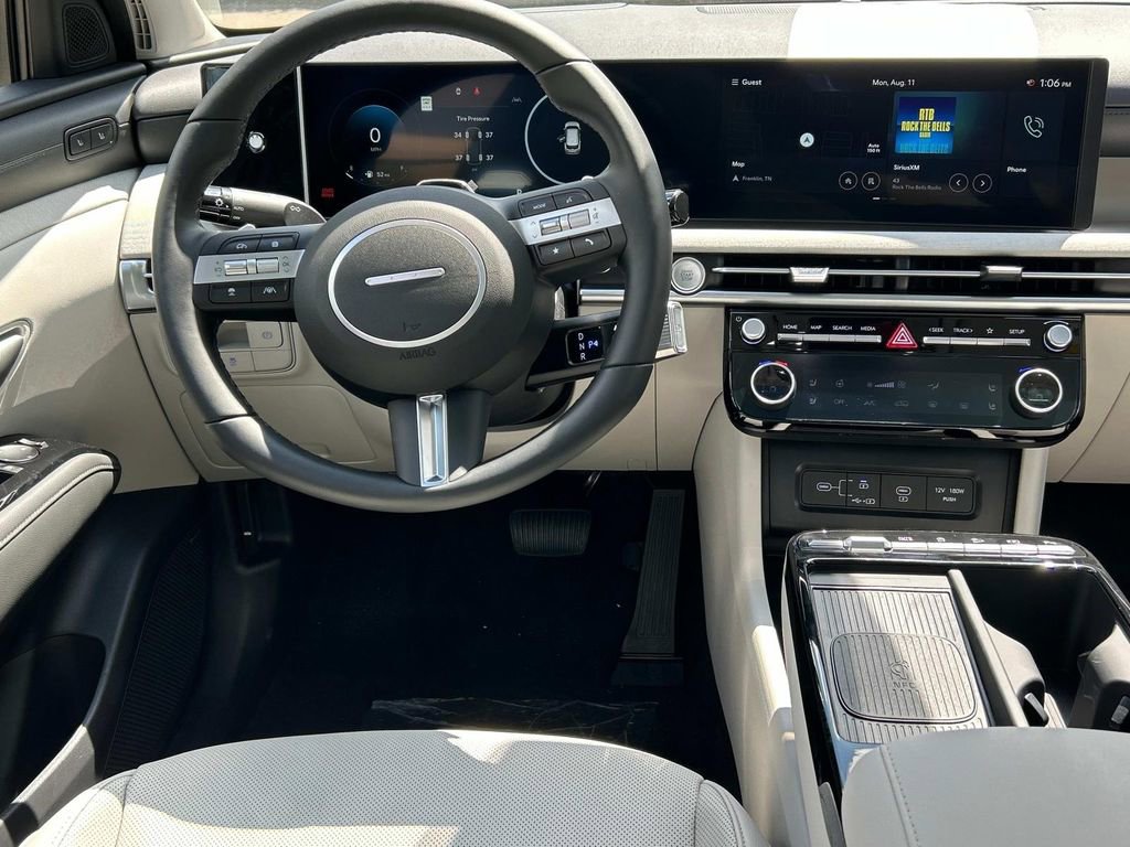New 2025 Hyundai Tucson Limited FWD image 26