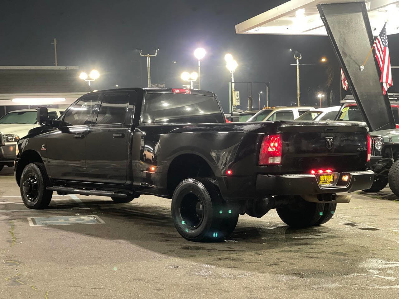 Used 2015 RAM 3500 Tradesman w/ Chrome Appearance Group image 6