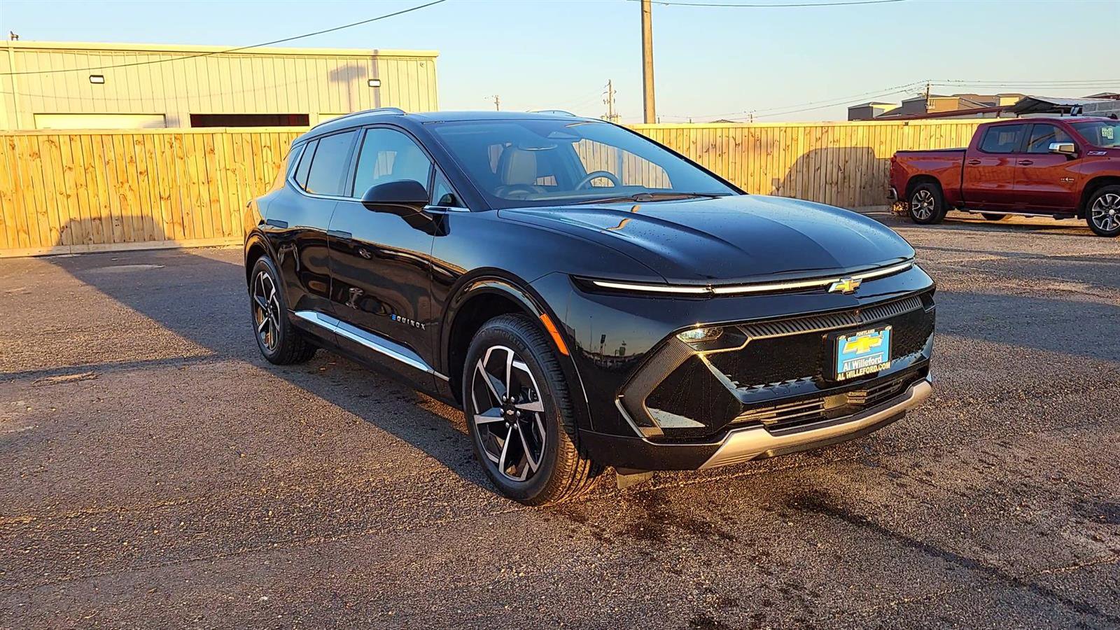 New 2024 Chevrolet Equinox EV LT image 2
