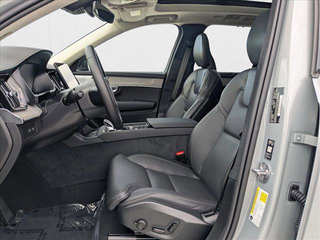 New 2026 Volvo XC90 T8 Ultra w/ Lounge Package image 4