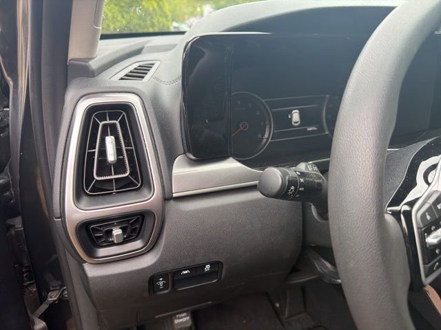 Used 2023 Kia Sorento LX FWD image 23