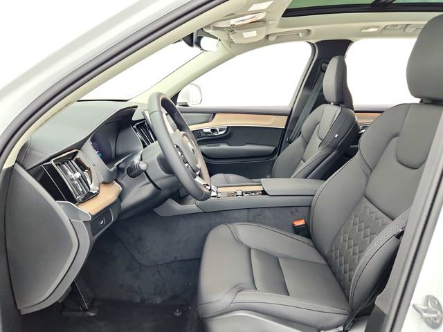 New 2025 Volvo XC90 B6 Plus w/ Protection Package Premier image 17