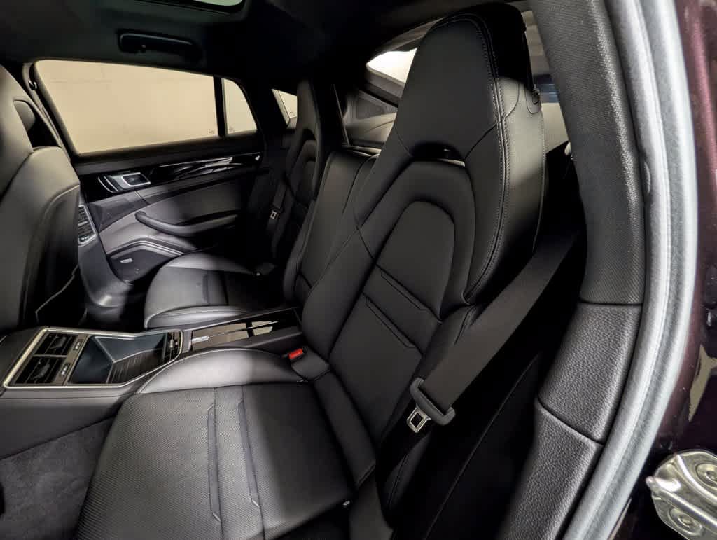 Used 2021 Porsche Panamera RWD image 21