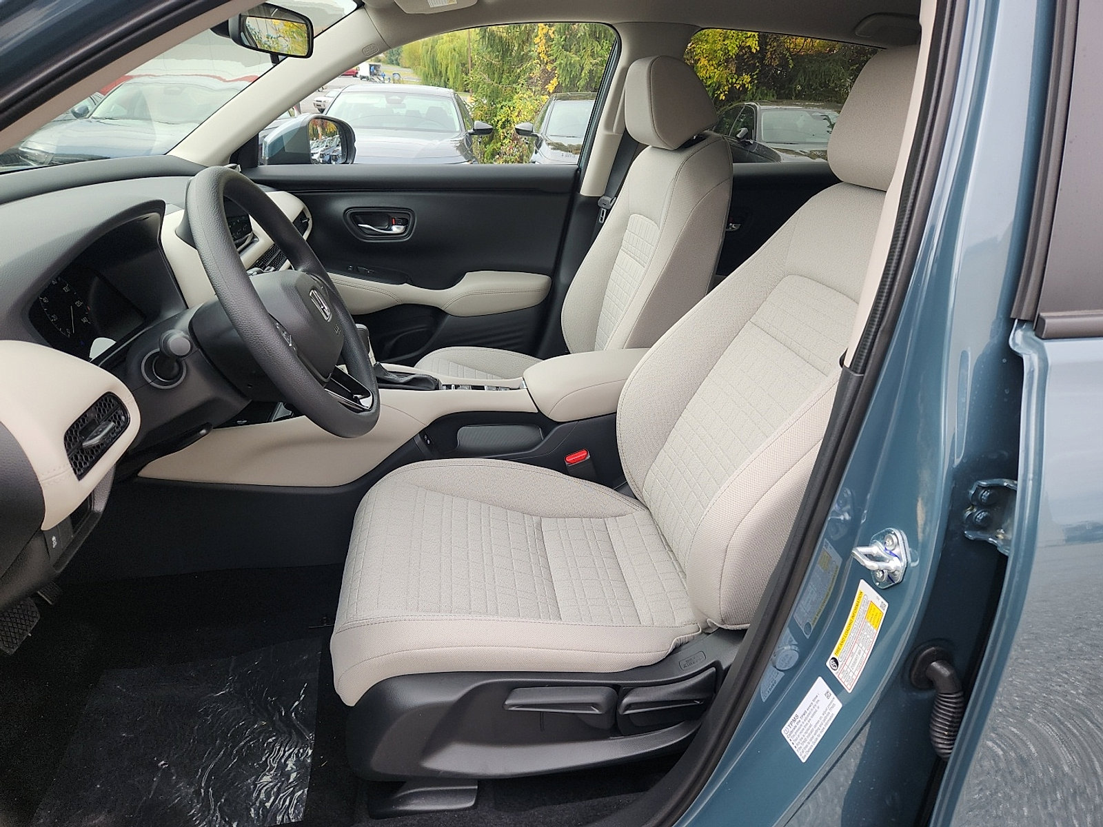 New 2026 Honda HR-V LX image 9