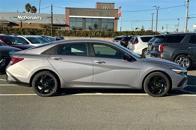 New 2026 Hyundai Elantra Sport image 5