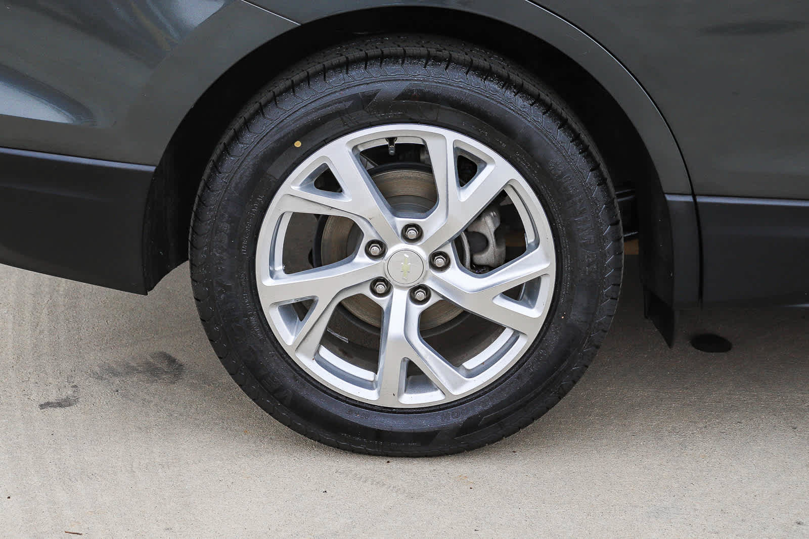 Used 2020 Chevrolet Equinox LT FWD image 10