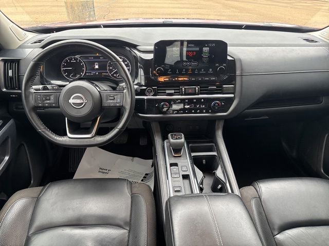 Used 2023 Nissan Pathfinder SL w/ SL Premium Package image 12
