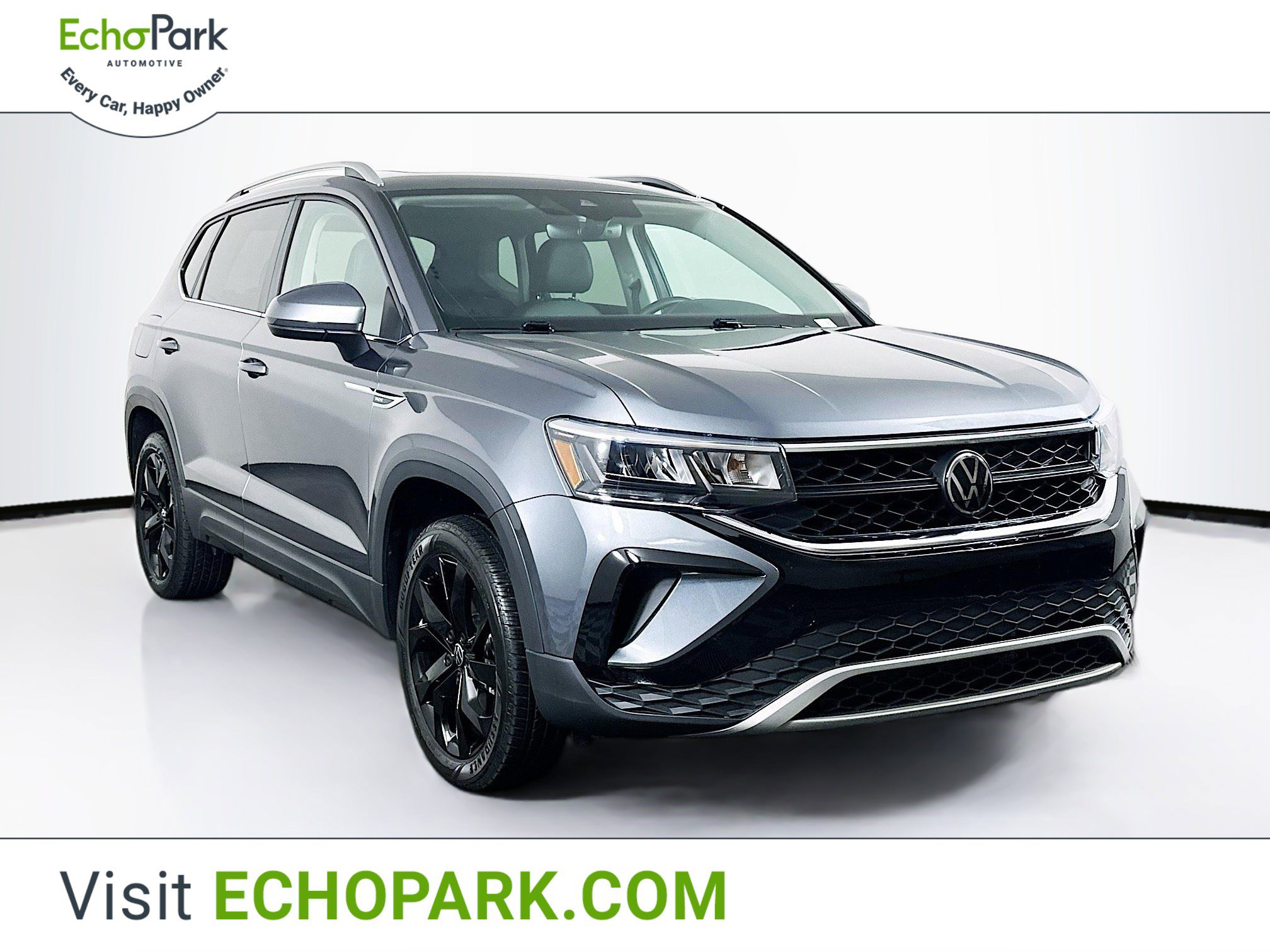 Used 2024 Volkswagen Taos SE w/ Panoramic Sunroof Package