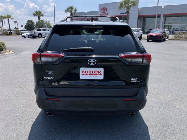 Certified 2021 Toyota RAV4 XLE Premium AWD/4WD image 4