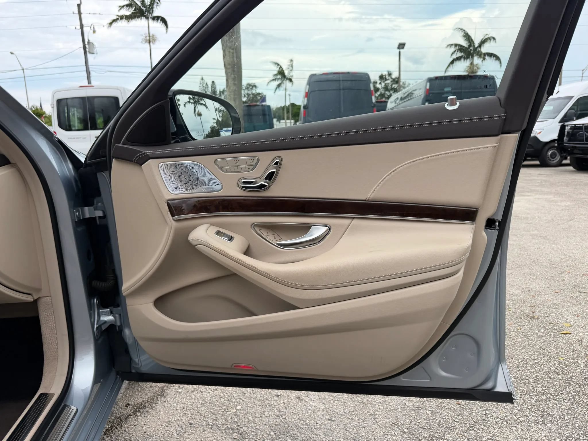 Used 2019 Mercedes-Benz S 450 Sedan image 18