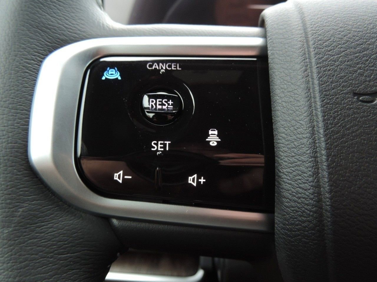 New 2026 Nissan Armada SL w/ Captain's Chari Seat Package image 25