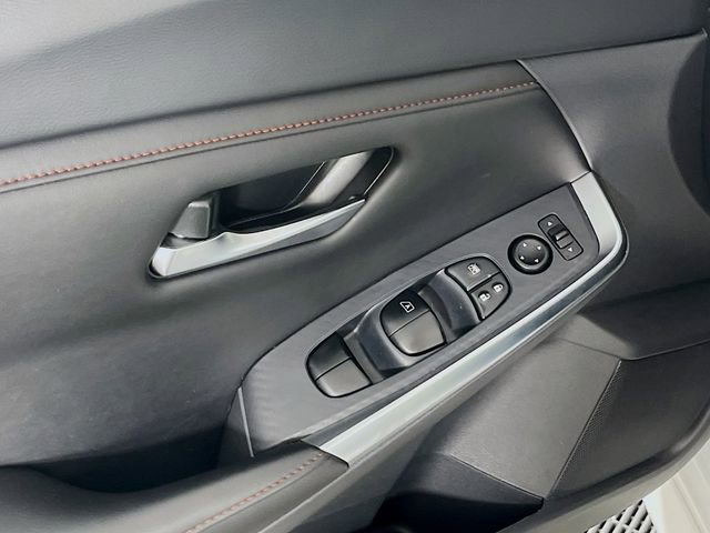 Used 2024 Nissan Sentra SR FWD image 18