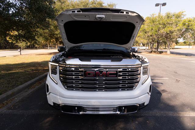 Used 2023 GMC Sierra 1500 Denali w/ Denali Reserve Package image 9
