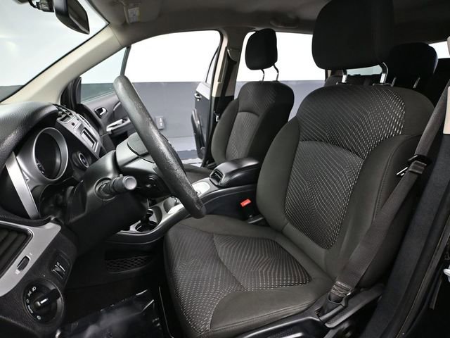 Used 2019 Dodge Journey SE image 20
