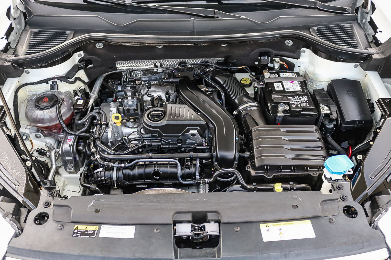 Used 2023 Volkswagen Taos SE image 28