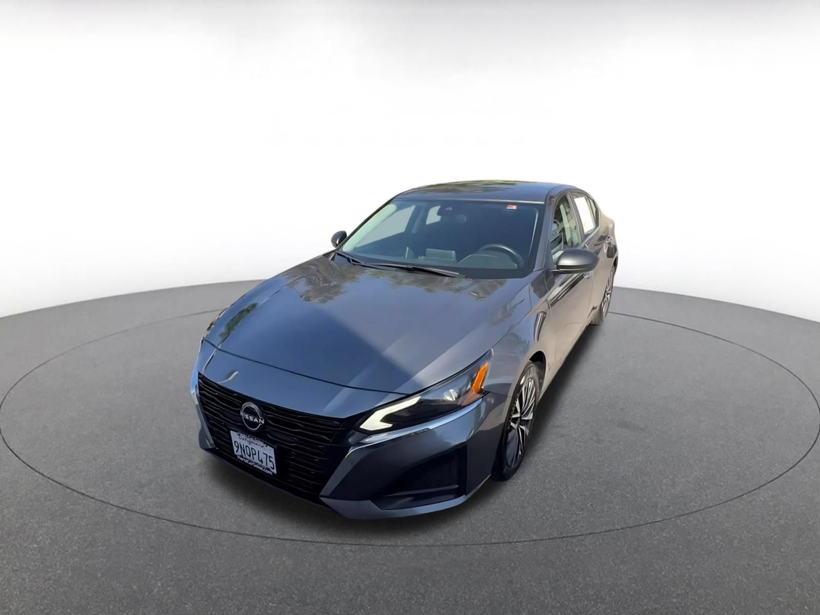 Used 2025 Nissan Altima 2.5 SV FWD image 6