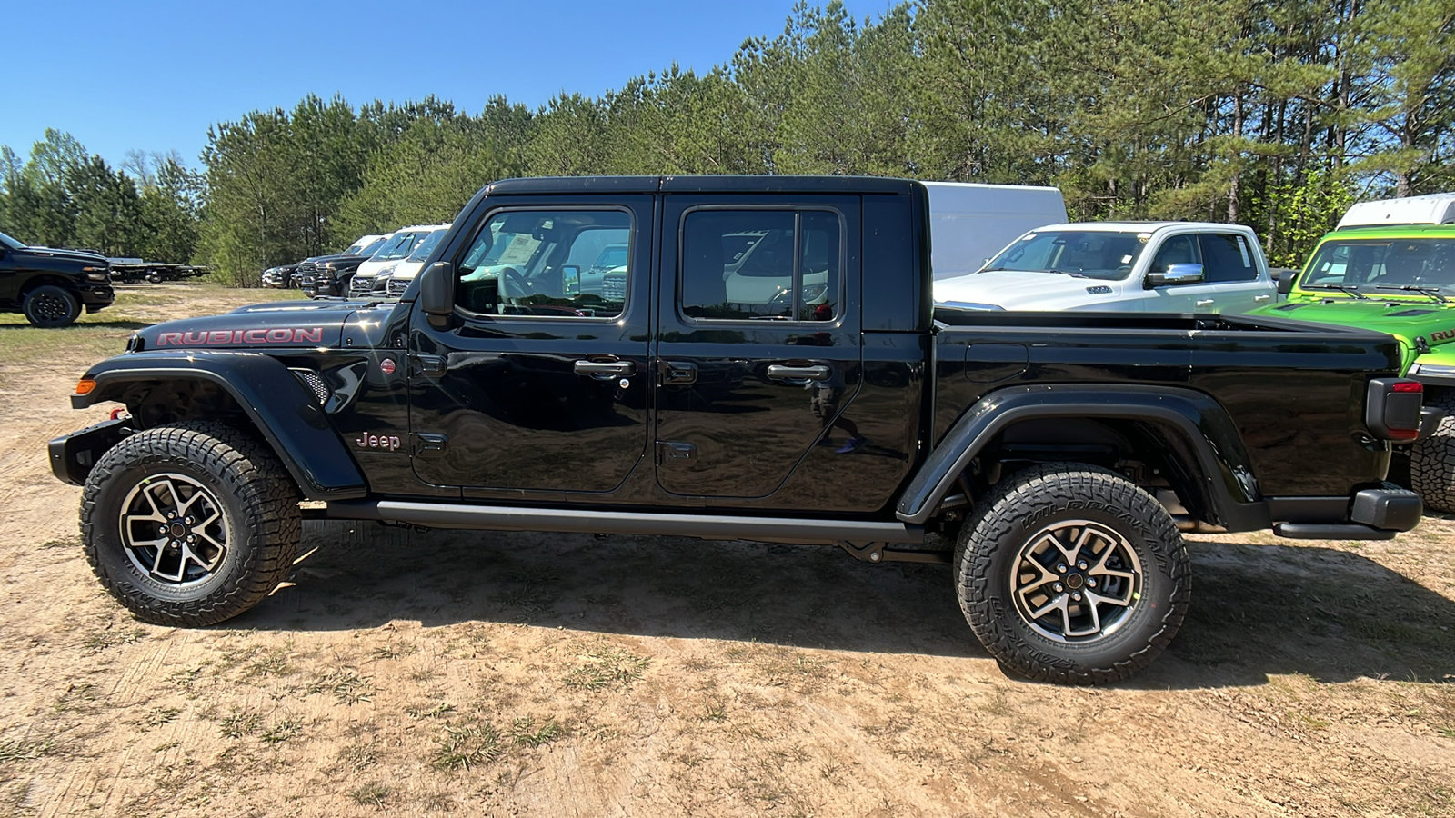 New 2025 Jeep Gladiator Rubicon image 11