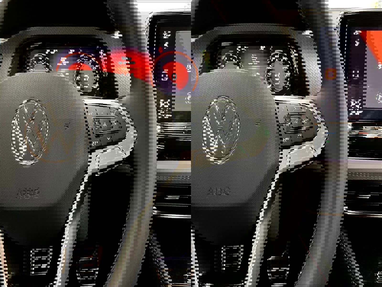 New 2026 Volkswagen Atlas Peak Edition image 18