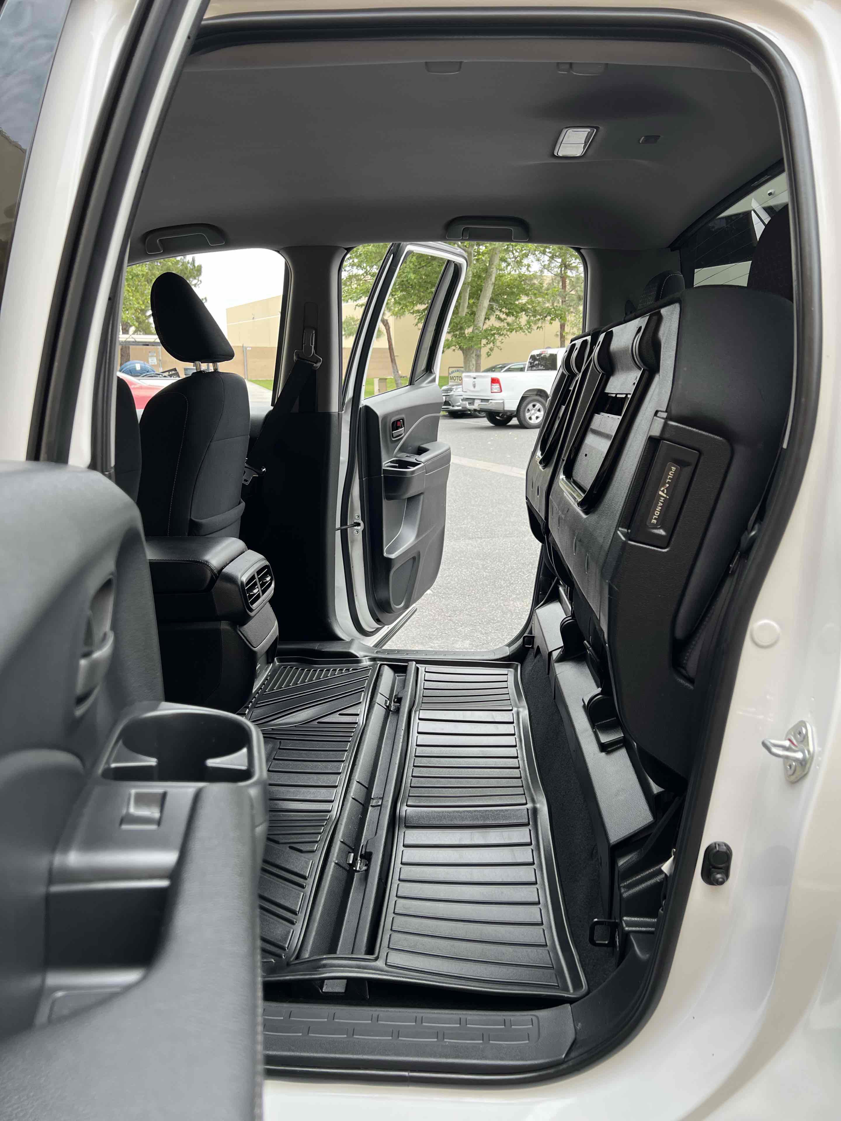 Used 2025 Honda Ridgeline Sport image 34