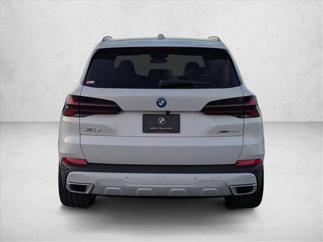 New 2026 BMW X5 xDrive50e w/ Executive Package image 8