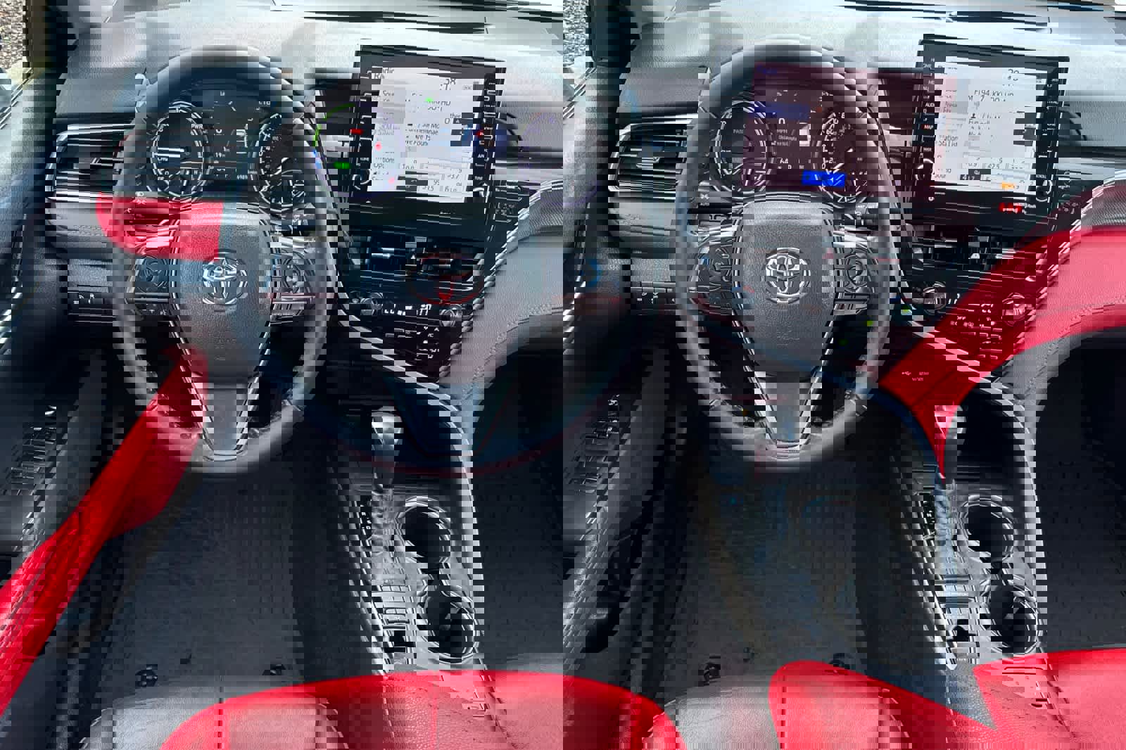 Used 2022 Toyota Camry XSE image 15