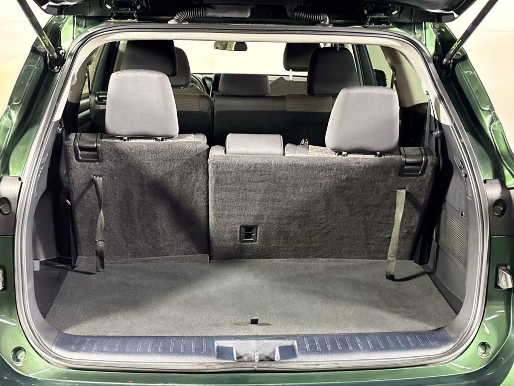 Used 2023 Toyota Highlander L image 20