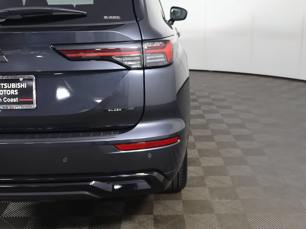 New 2026 Mitsubishi Outlander AWD image 21